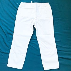 lei dorm jeans